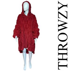 Throwzy By Marlo Lorenz Plush Tree Print Wearable Hooded Blanket With Pockets